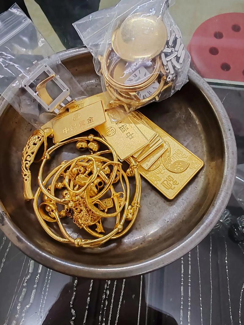 银饰：穿越千年的时尚符号